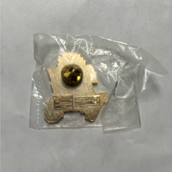 Tostitos fiesta bowl collector pin 2009 - Picture 2 of 2